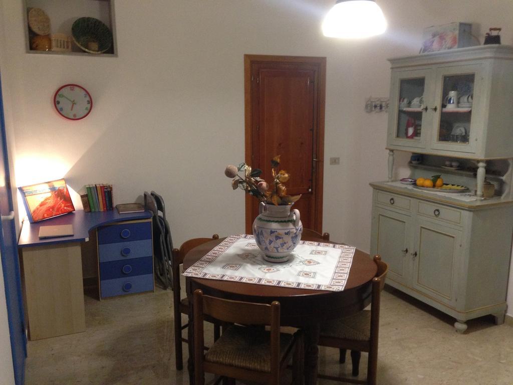 Casa Con Verande Sul Mare A 2 Minuti A Piedi Dalla Spiaggia クストナーチ 部屋 写真